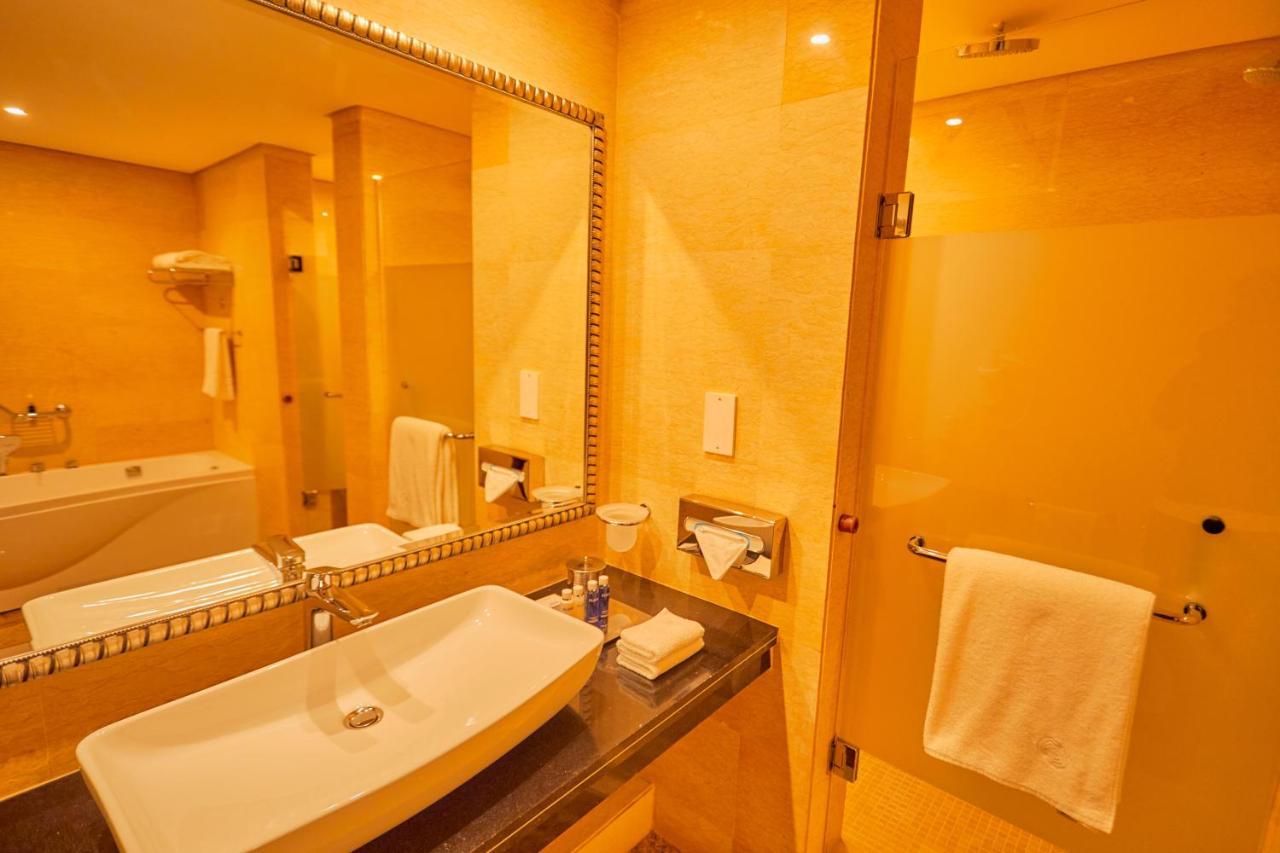 Goma Serena Hotel Exterior photo